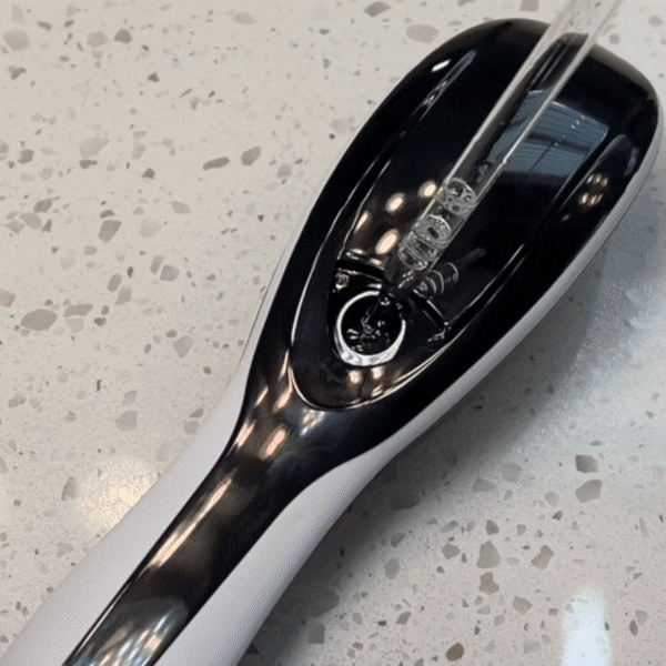 Onix™ - Red Light Brush